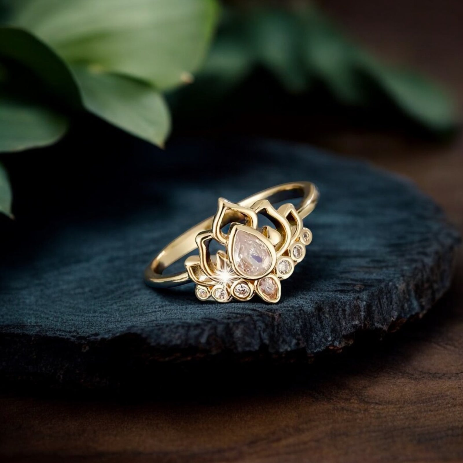 LOTUS RING 18k vergoldet Damenring